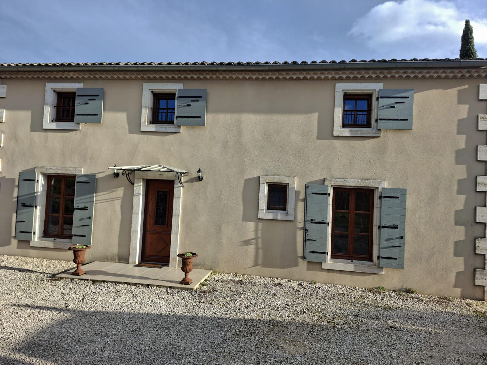 volet battant composite - volet composite - volet battant - volet ardèche