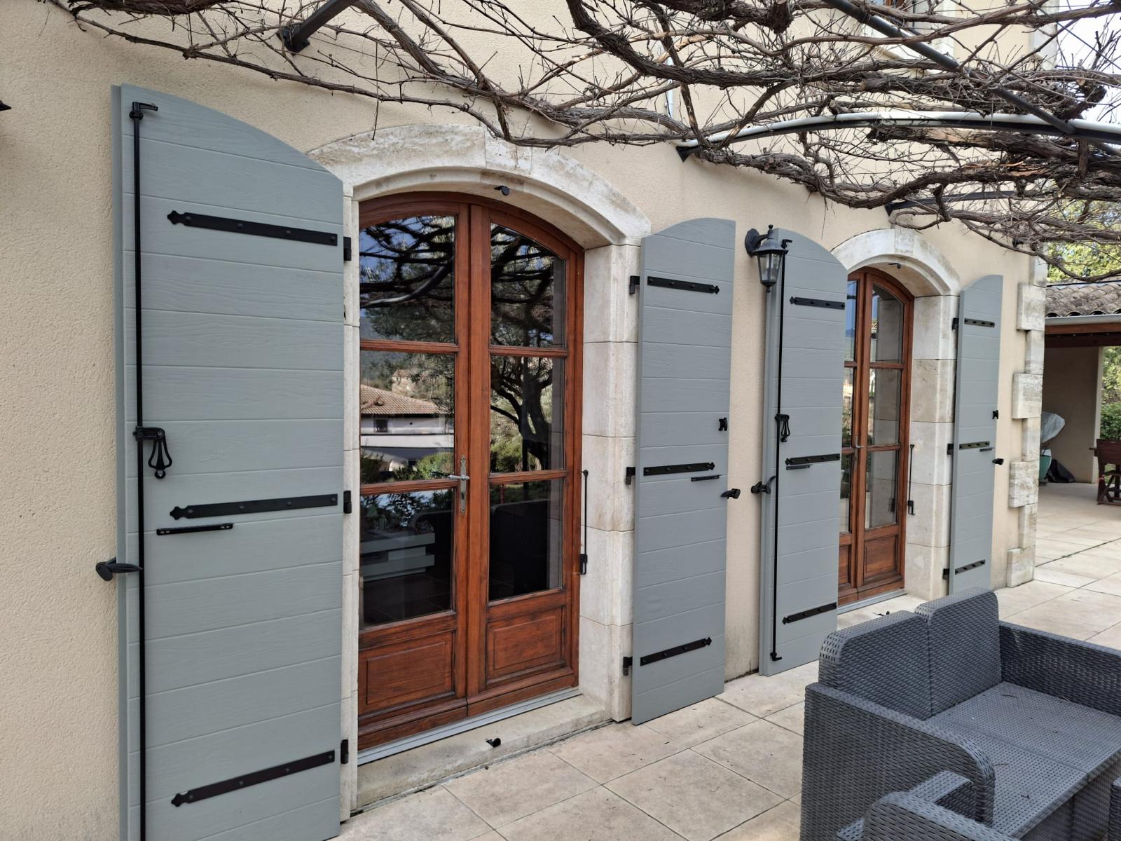 volet battant composite - volet composite - volet battant - volet ardèche